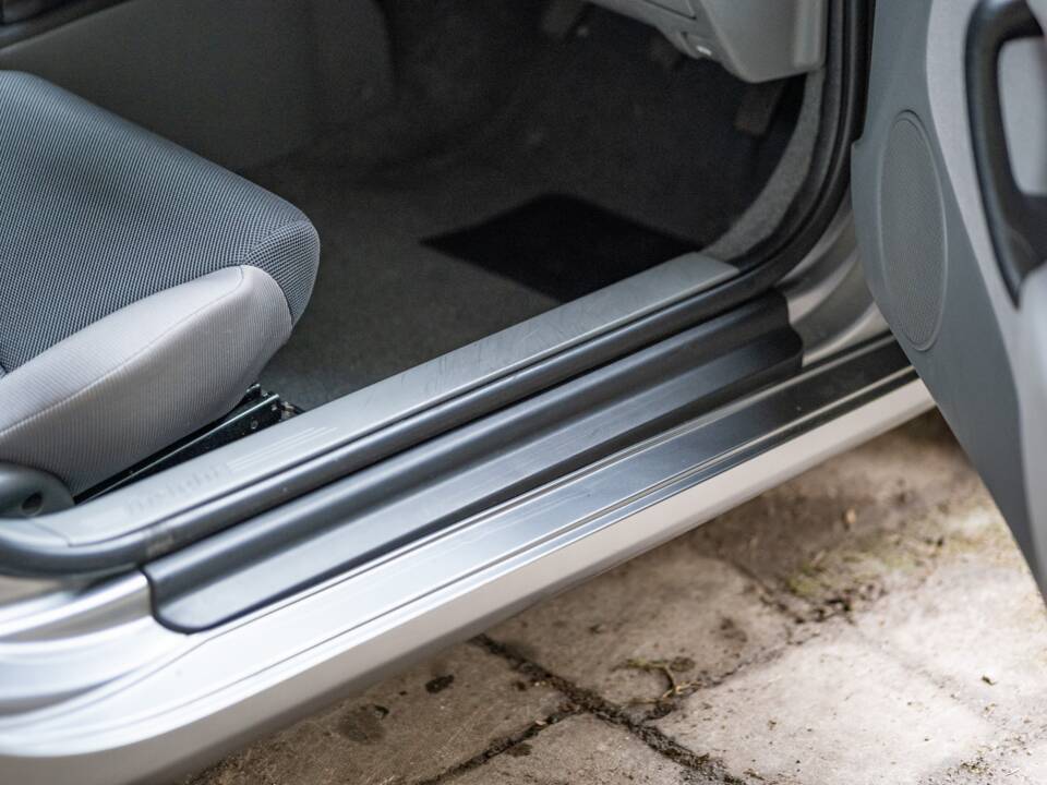 Image 42/50 of Honda Insight (2000)