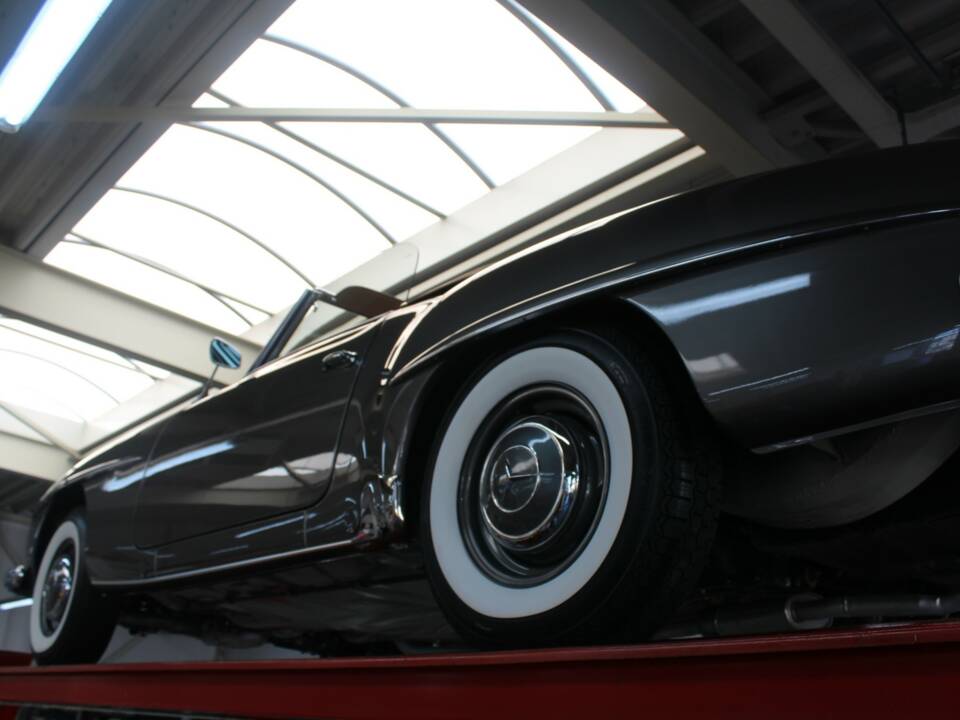 Bild 11/50 von Mercedes-Benz 190 SL (1961)