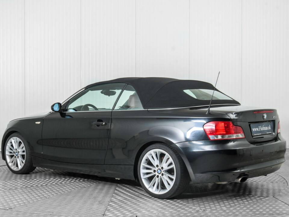 Immagine 6/19 di BMW 120i (2008)