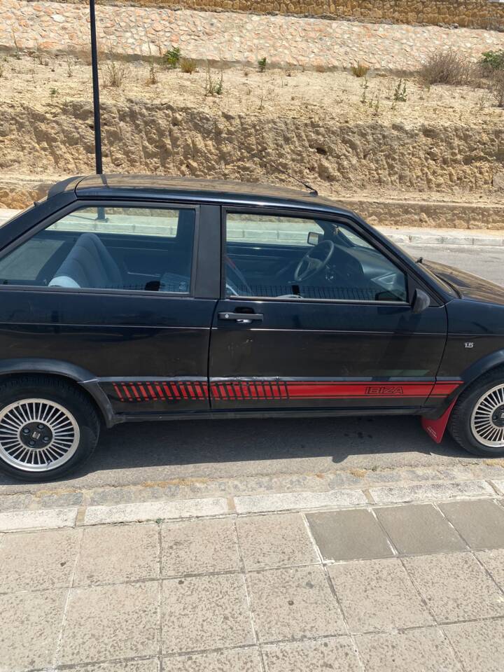 Image 13/13 of SEAT Ibiza (1986)