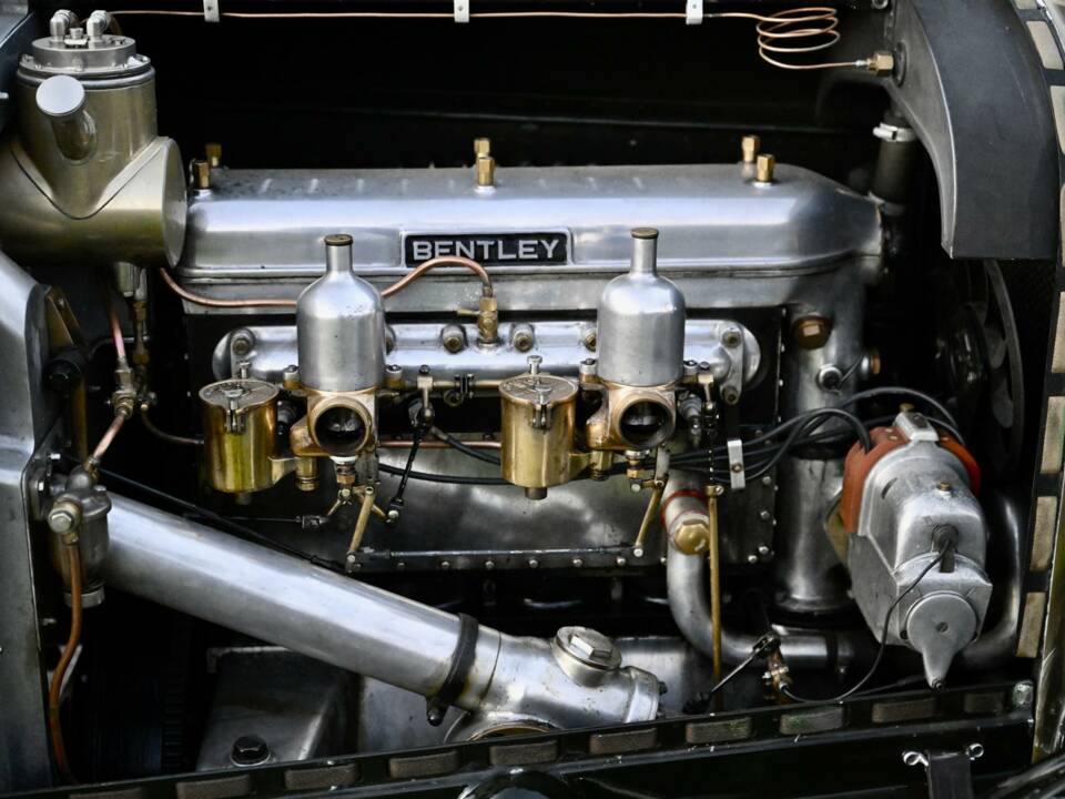 Image 32/50 de Bentley 4 1/2 Litre (1928)