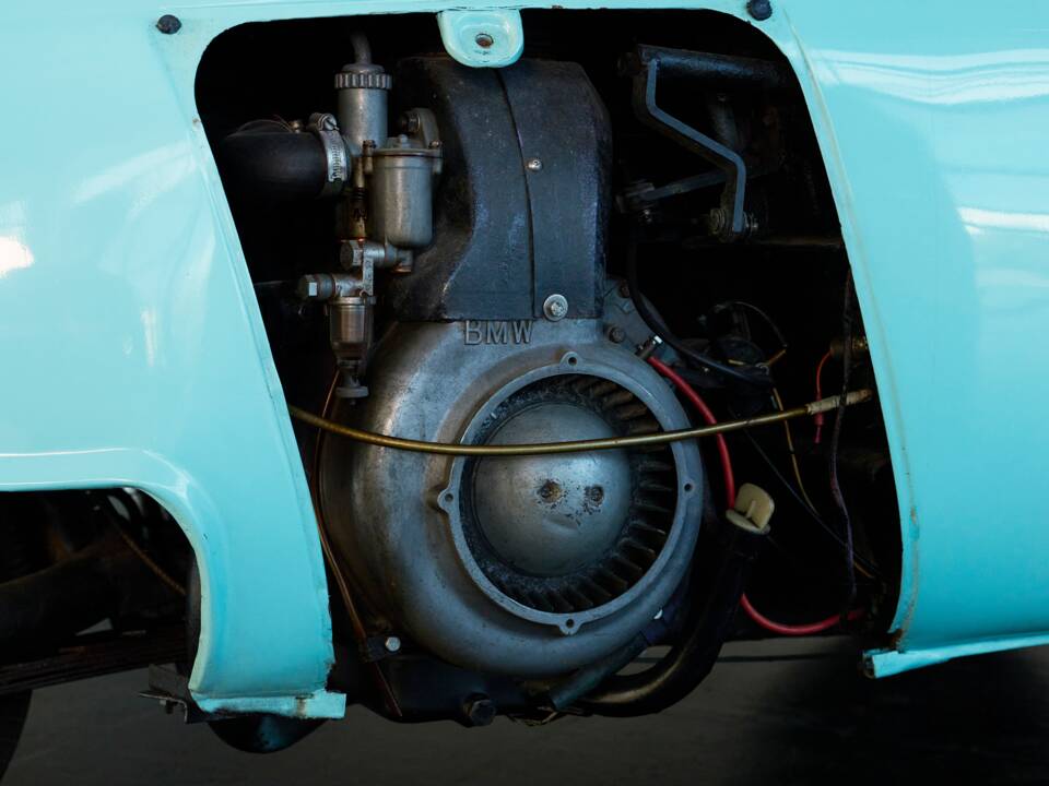 Image 27/29 of BMW Isetta 300 (1962)