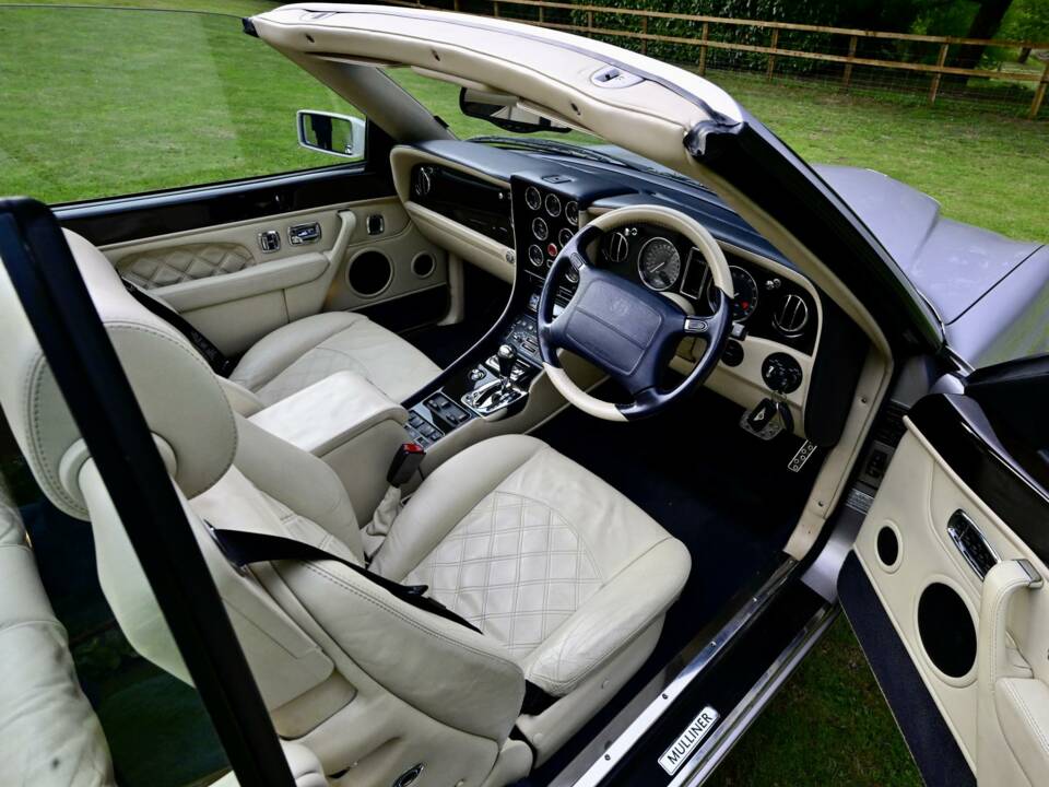 Bild 46/50 von Bentley Azure (2003)