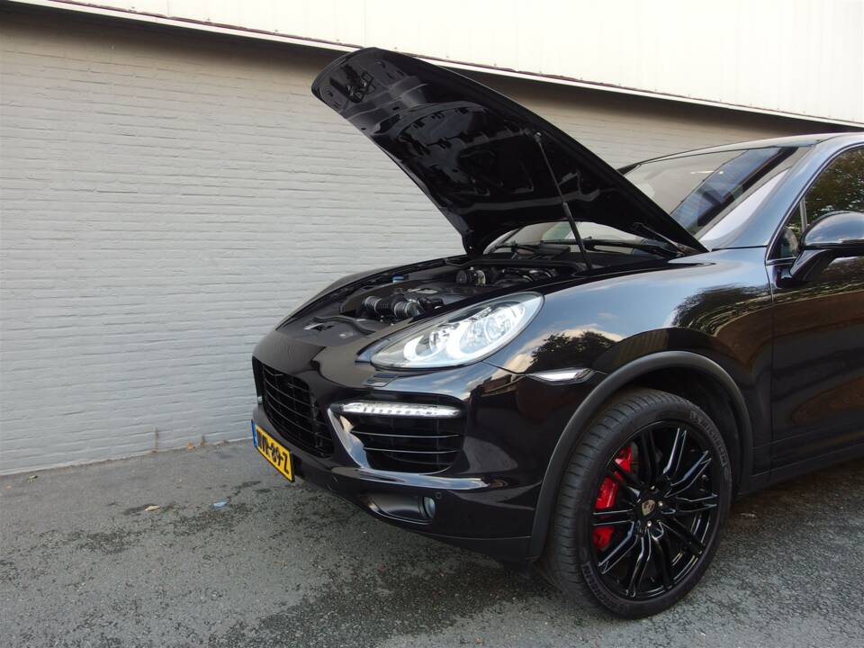 Imagen 87/97 de Porsche Cayenne Turbo (2011)