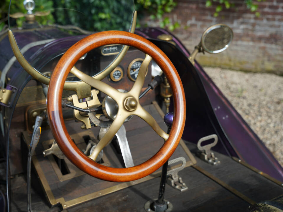 Image 8/50 of Ford Model T (1912)