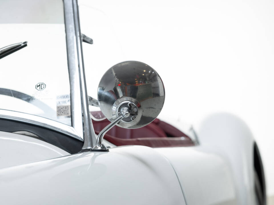 Image 24/28 of MG MGA 1600 (1960)