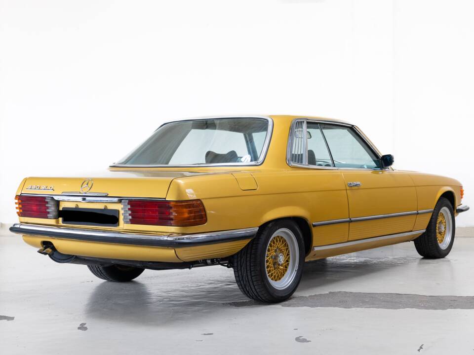 Image 6/32 of Mercedes-Benz 350 SLC (1971)