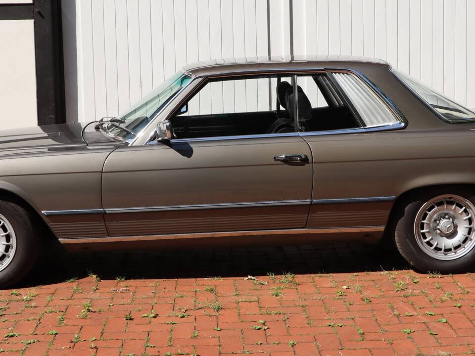 Image 10/59 of Mercedes-Benz 500 SLC (1980)