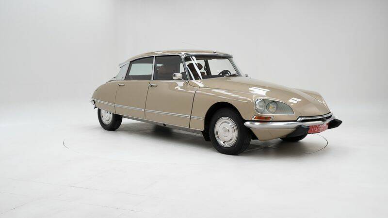 Image 3/15 of Citroën DS 21 (1970)