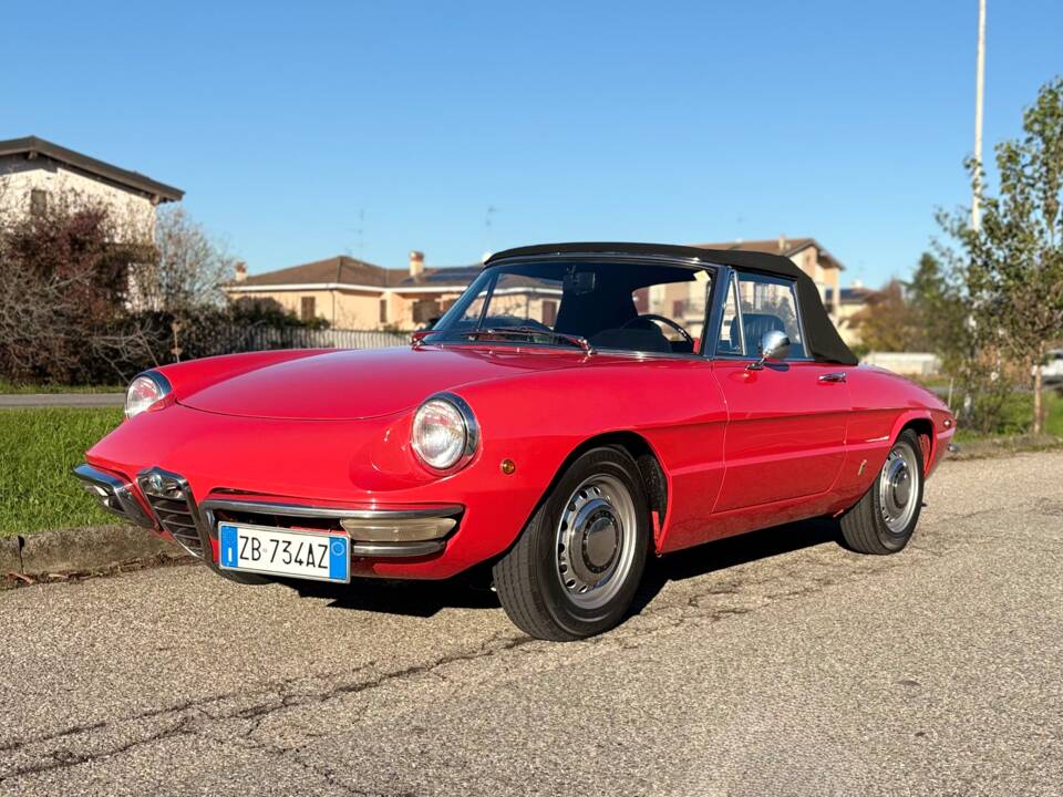 Image 1/18 of Alfa Romeo 1750 Berlina (1970)