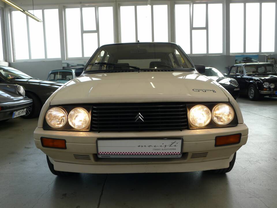 Image 25/42 of Citroën Visa GTI (1985)