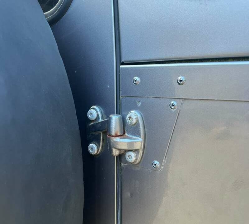 Image 22/50 of Land Rover Defender 90 (2011)