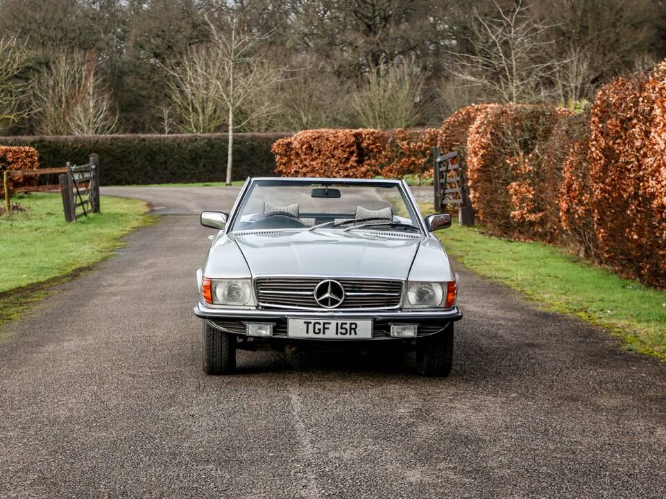 Image 21/40 of Mercedes-Benz 450 SL (1977)