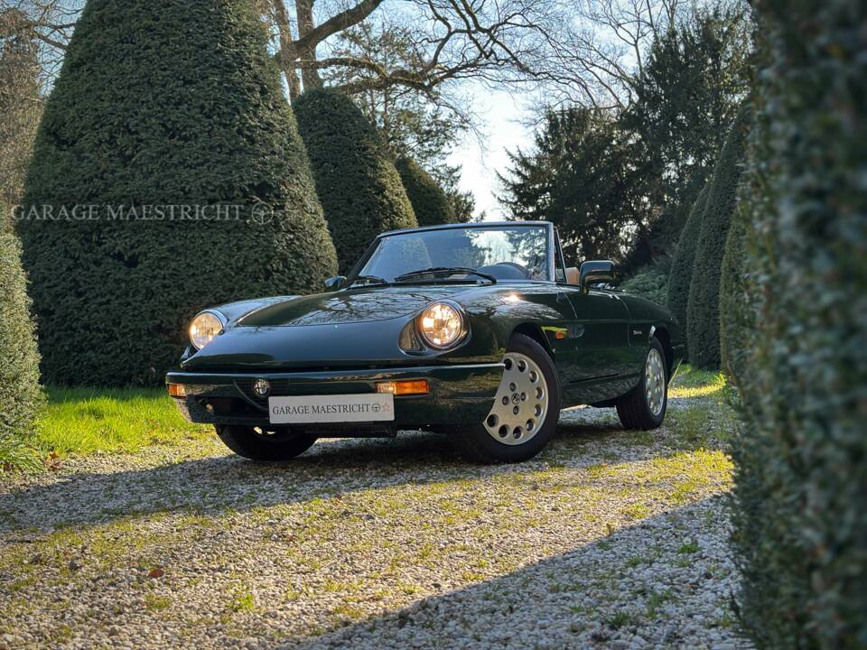 Image 69/100 de Alfa Romeo 2.0 Spider (1993)