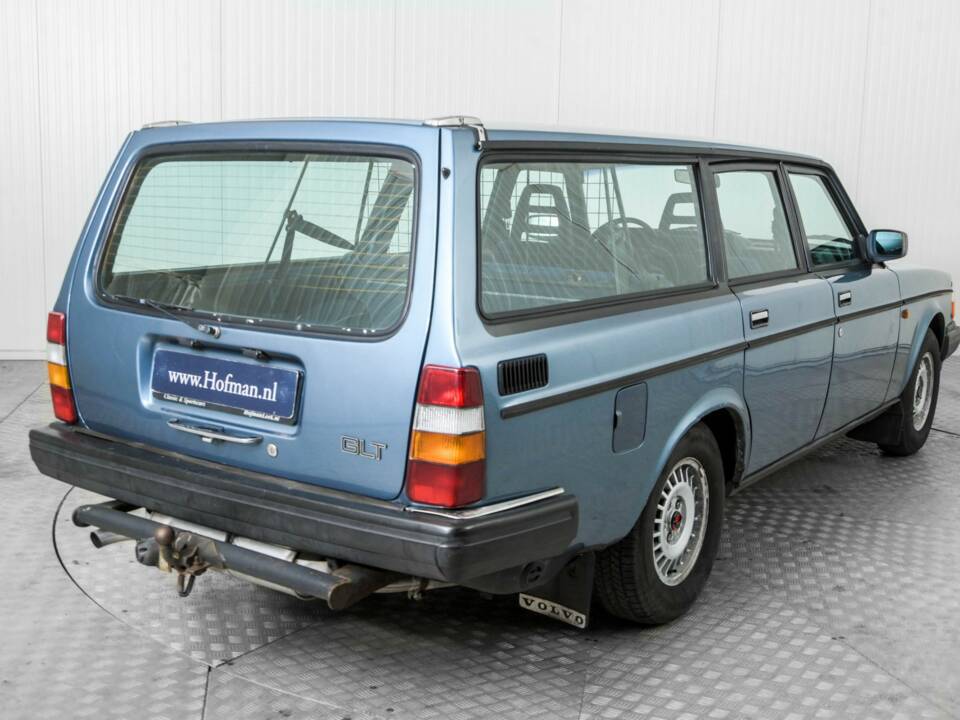 Image 26/50 de Volvo 240 Turbo (1983)