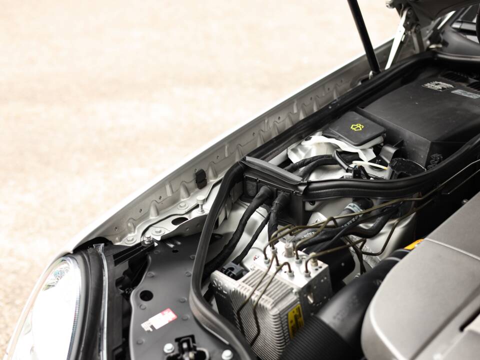 Image 49/72 of Mercedes-Benz E 55 AMG (2002)