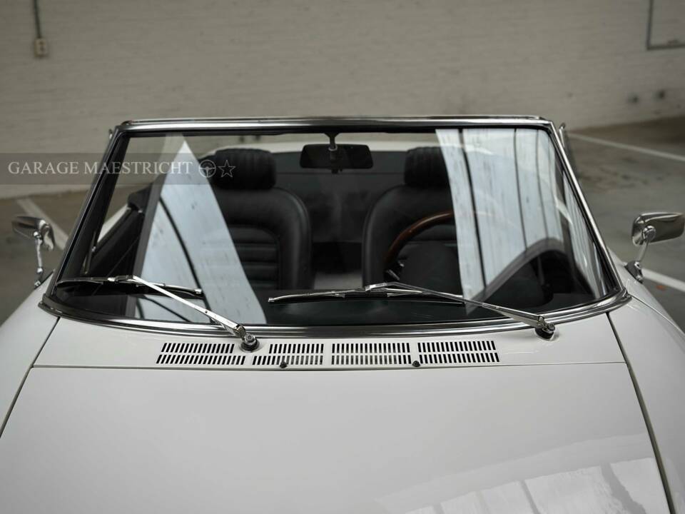 Image 37/95 of Alfa Romeo 2000 Spider Veloce (1980)