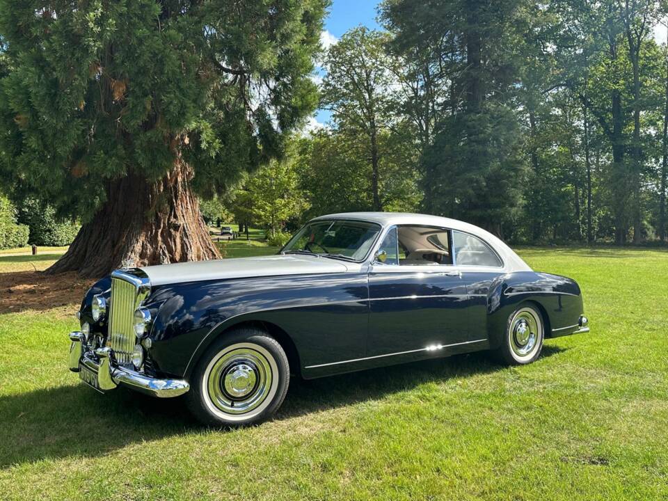 Bild 31/50 von Bentley S 1 Continental (1955)