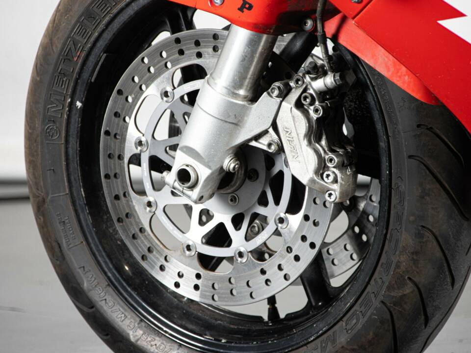 Imagen 23/44 de Honda CBR 900RR Fireblade (1999)