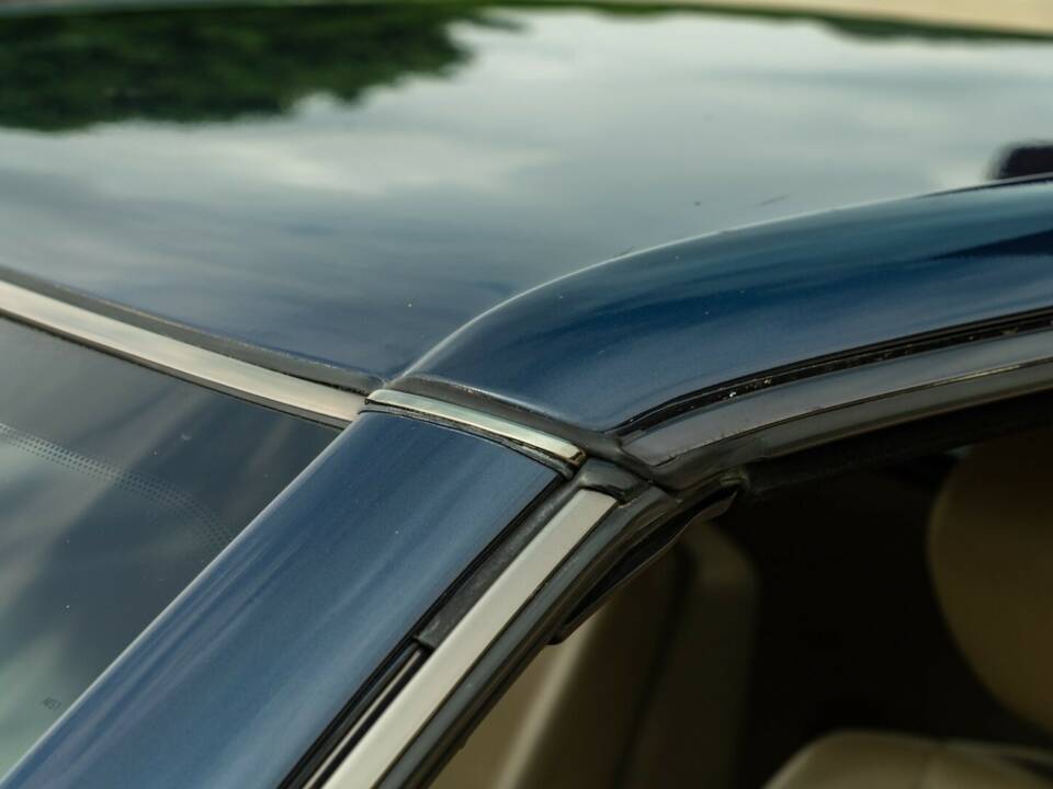 Image 23/50 de Mercedes-Benz SL 500 (1998)