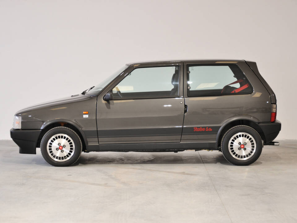 Immagine 10/57 di FIAT Uno Turbo i.e. (1989)