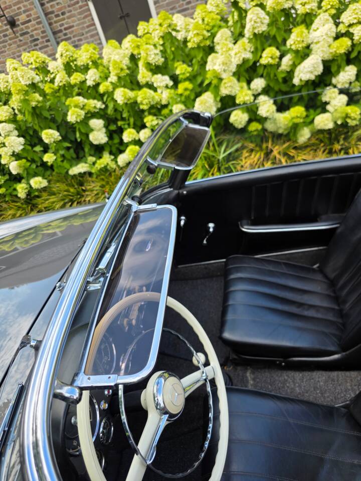 Image 23/24 de Mercedes-Benz 190 SL (1957)