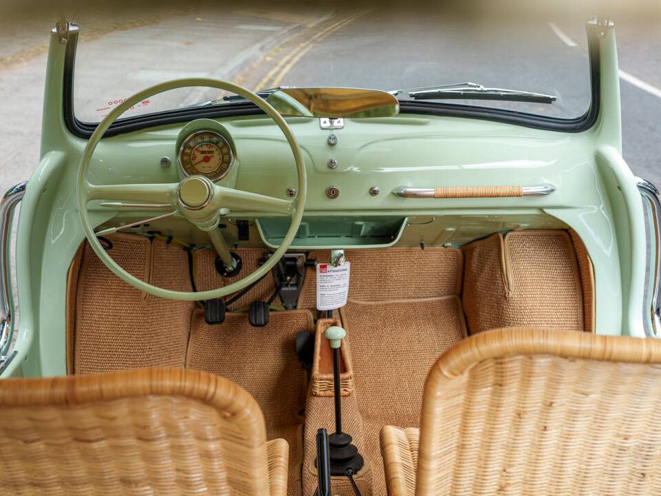 Image 14/22 of FIAT Ghia 500 Jolly (1967)