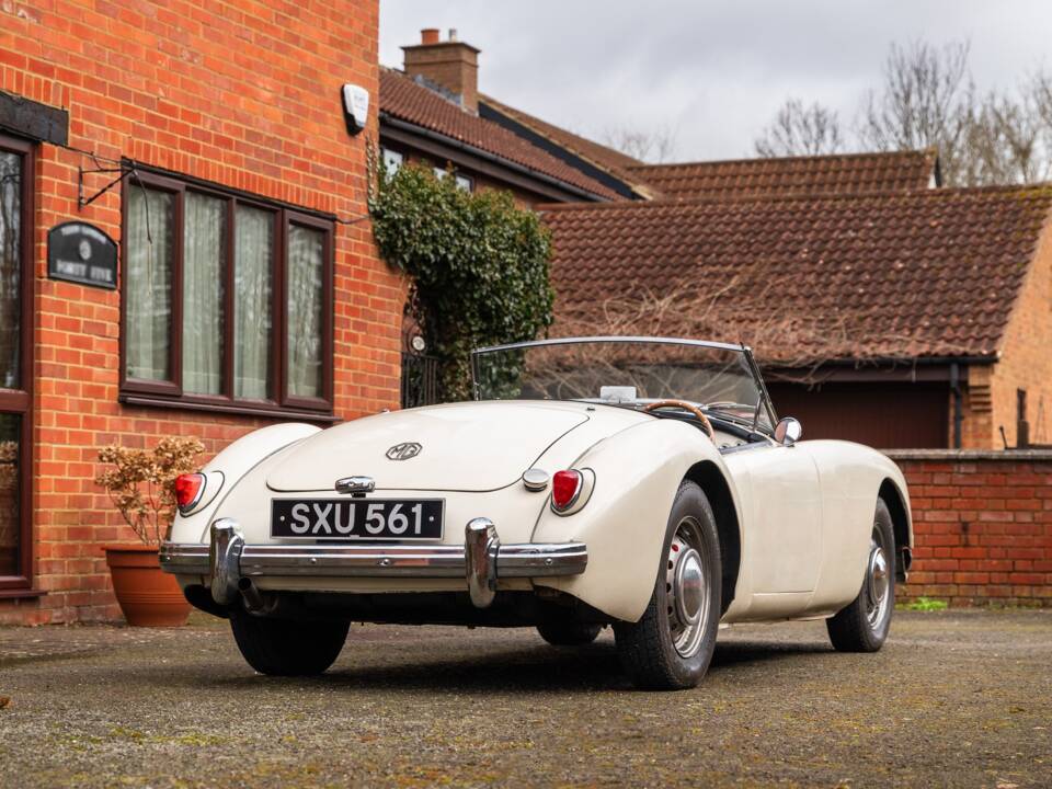 Bild 34/50 von MG MGA 1500 (1956)