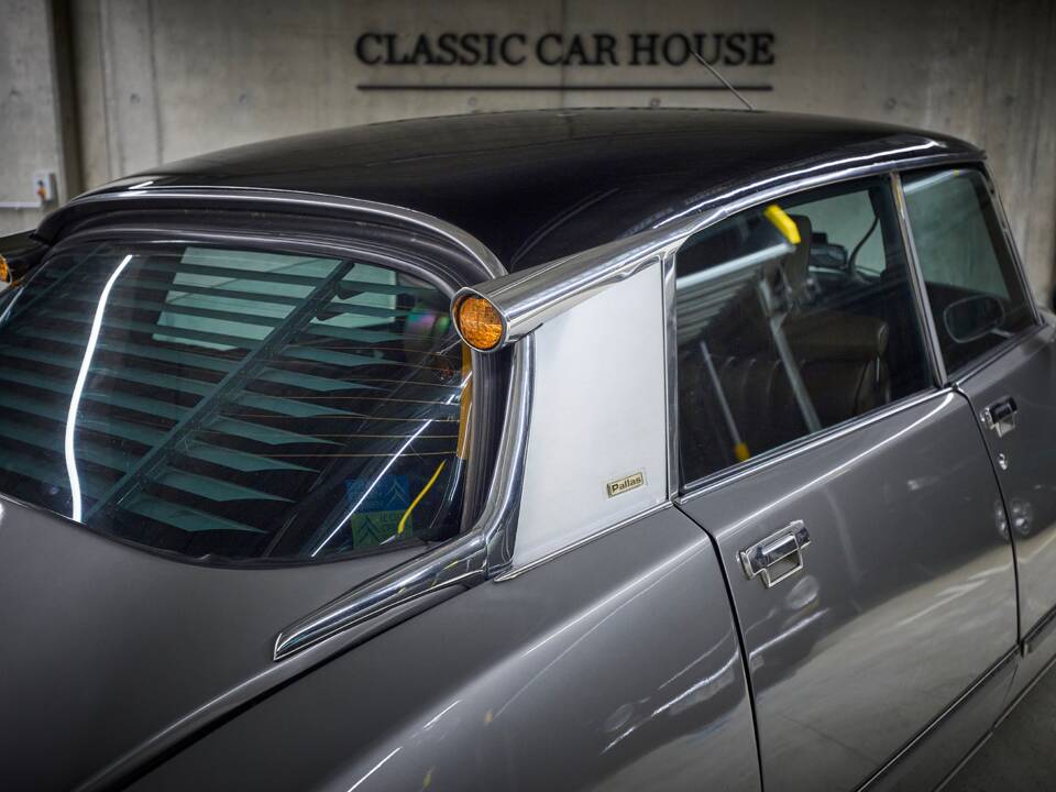Image 57/92 of Citroën DS 23 Pallas (1975)
