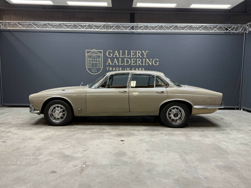 Bild 19/50 von Jaguar XJ 6 4.2 (1972)