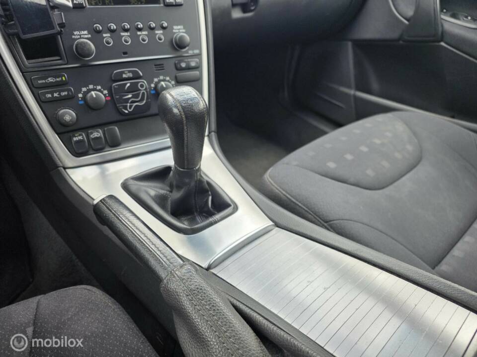 Immagine 23/40 di Volvo V 70 2.4 (2006)