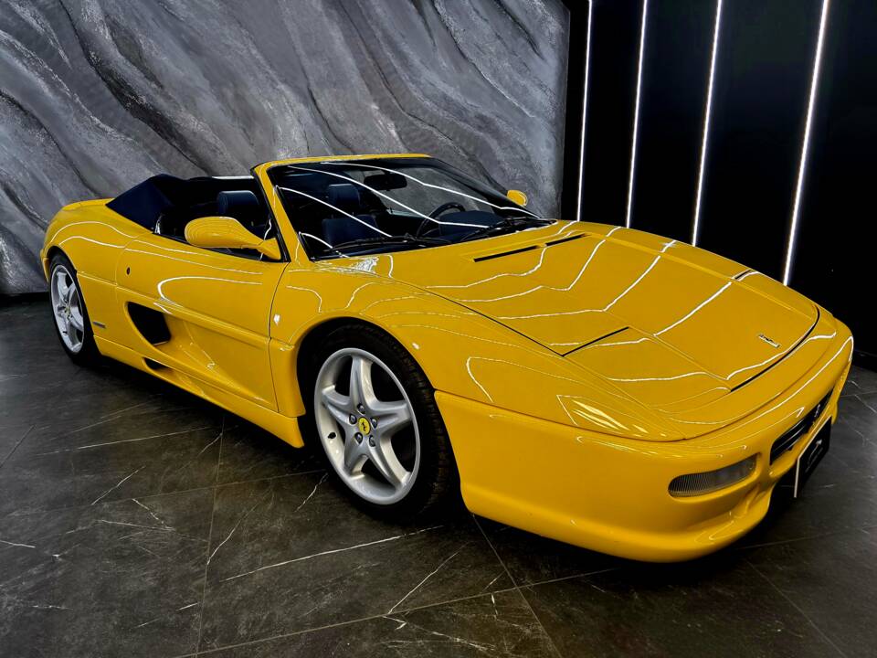 Bild 3/25 von Ferrari F 355 Spider (1996)