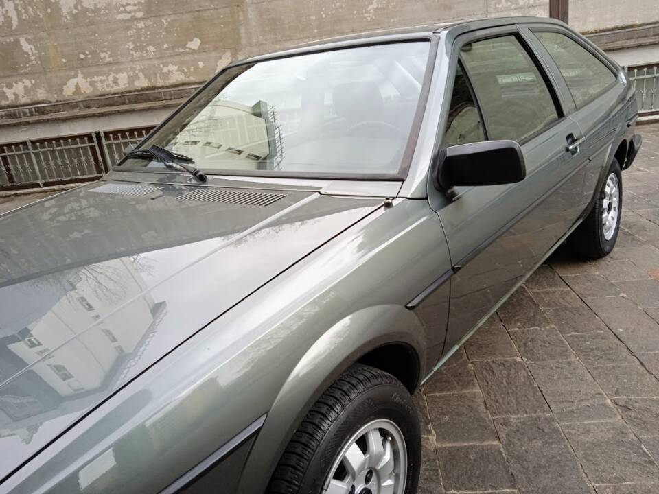 Image 15/67 de Volkswagen Scirocco II GT (1984)