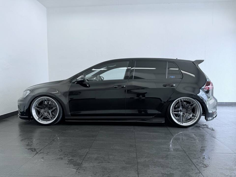 Bild 9/22 von Volkswagen Golf VII R (2016)