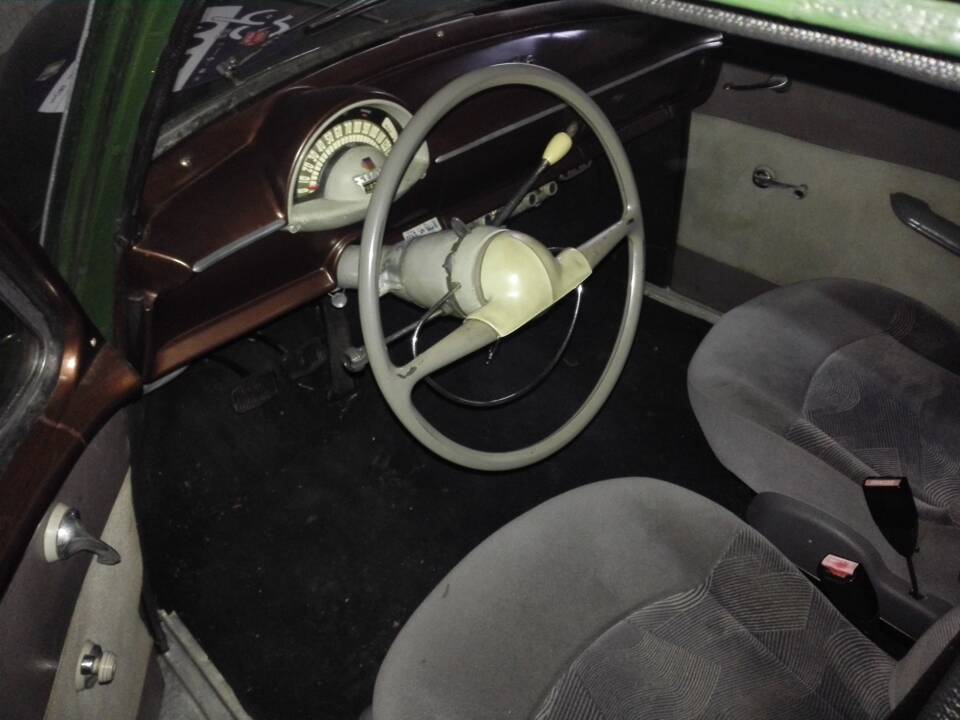 Afbeelding 4/6 van SIMCA Aronde 9 (1953)