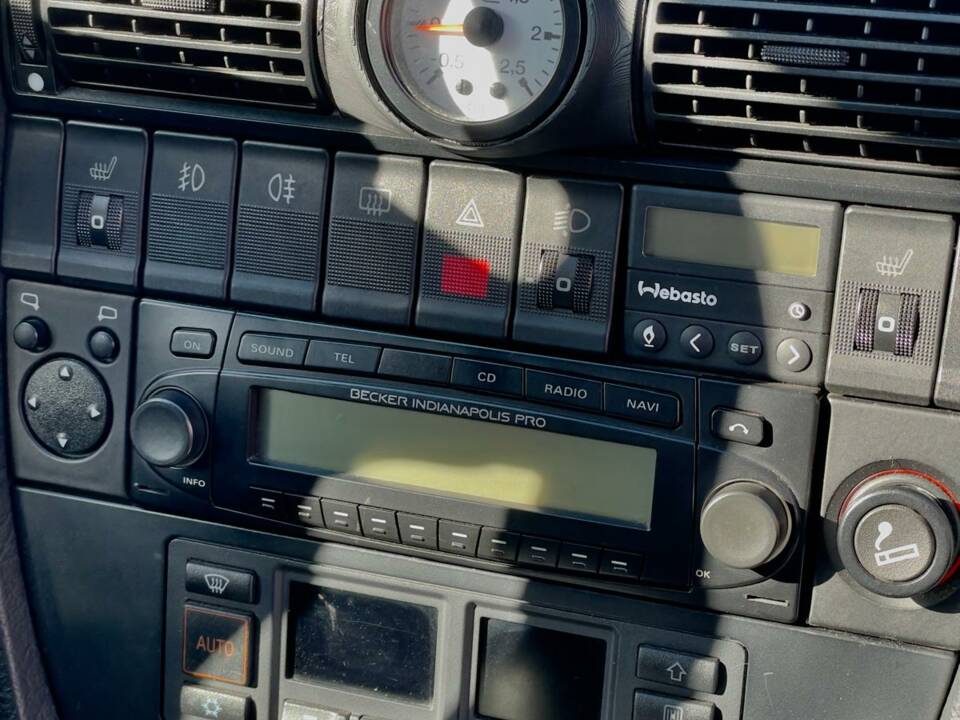 Image 8/34 of Audi S6 Avant (1996)