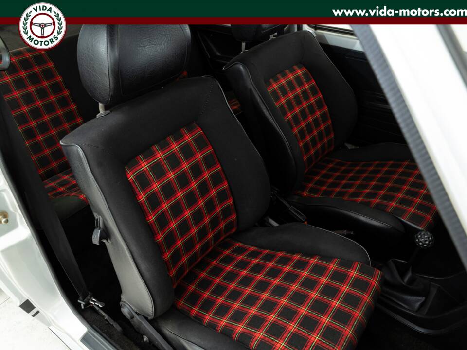 Bild 11/15 von Volkswagen Golf I GTI 1.6 (1979)