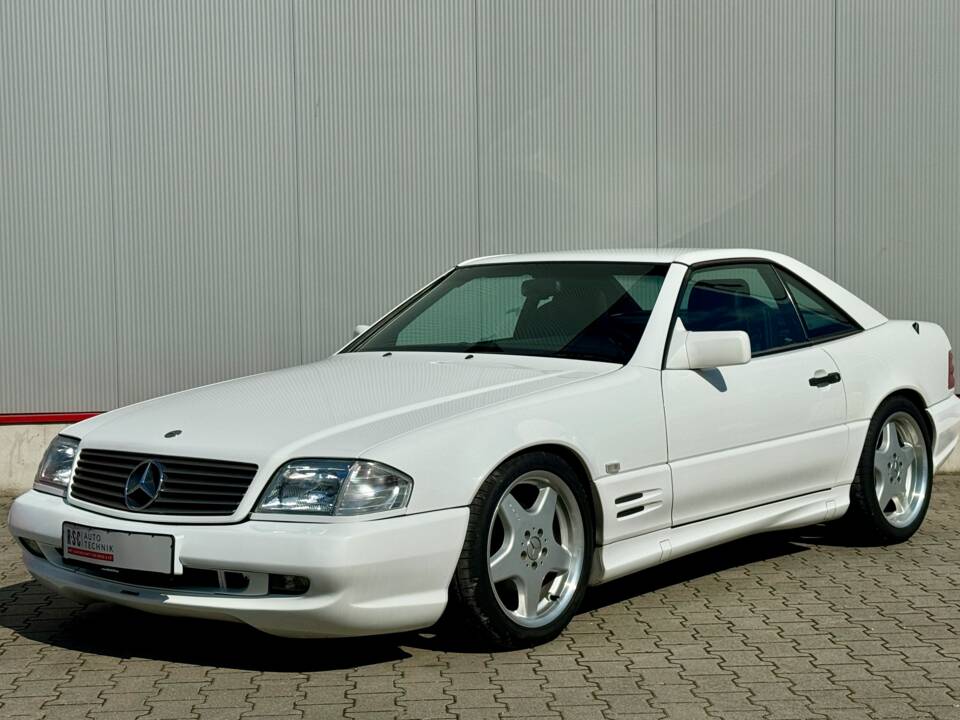 Imagen 1/21 de Mercedes-Benz SL 320 (1996)