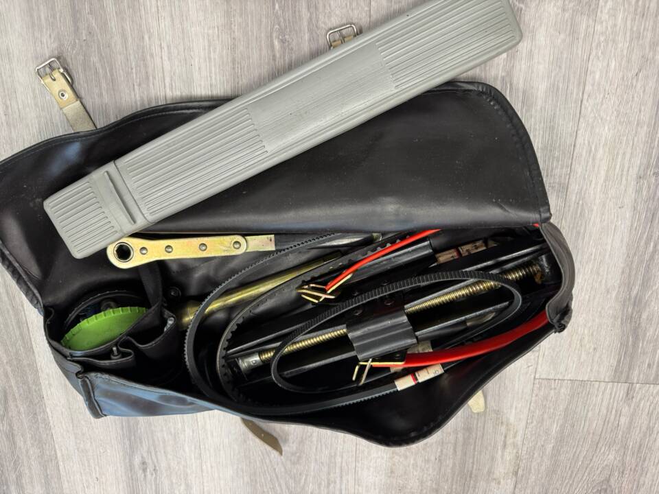 Image 59/59 of Ferrari 328 GTS (1988)