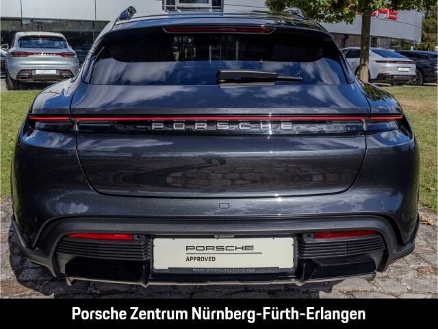 Obraz 4/49 pojazdu Porsche Taycan Turbo S Cross Turismo (2021)