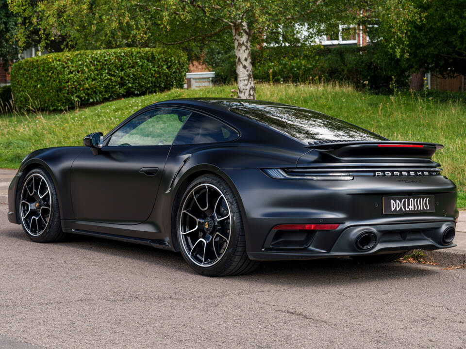 Image 4/33 of Porsche 911 Turbo S (2023)