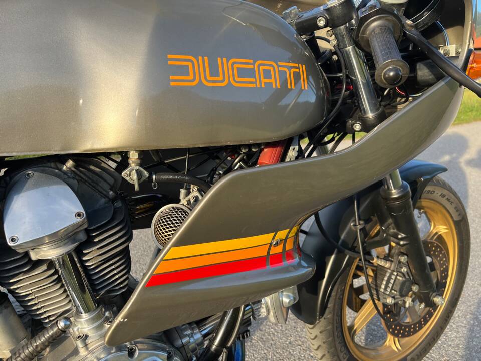 Bild 9/13 von Ducati 900 S 2 (1982)