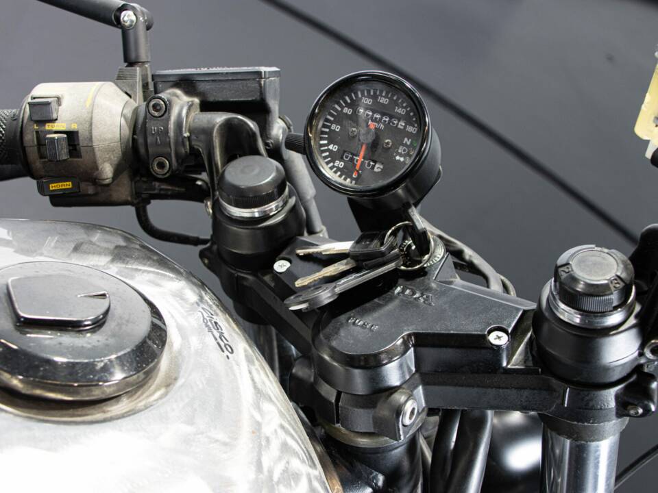 Bild 12/50 von Honda CB 750 Custom (1987)