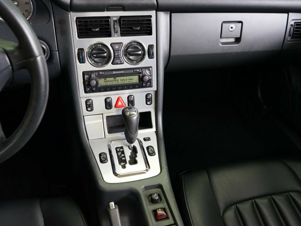 Bild 29/50 von Mercedes-Benz SLK 230 Kompressor (2003)