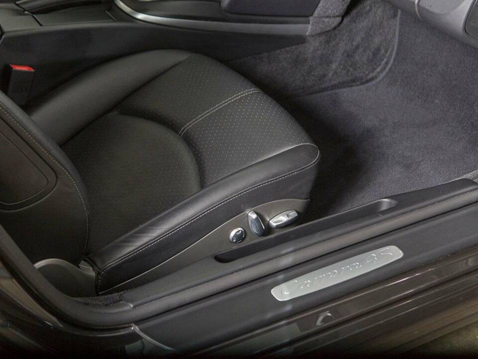 Bild 15/20 von Porsche 911 Carrera 4S (2008)