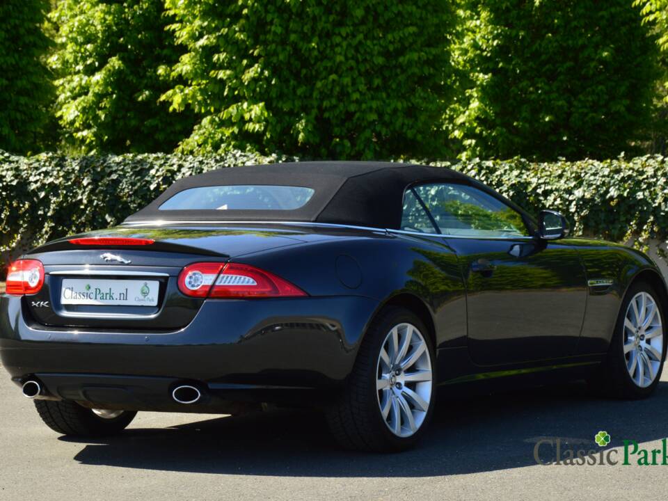 Image 21/50 de Jaguar XK (2012)