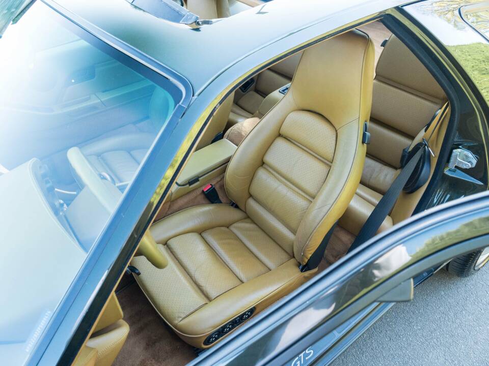 Image 26/30 of Porsche 928 GTS (1993)