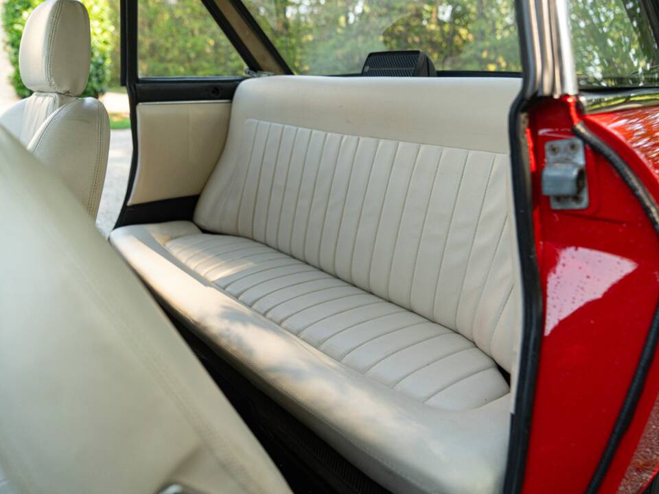 Bild 34/50 von Lancia Fulvia 1.3 S (1975)