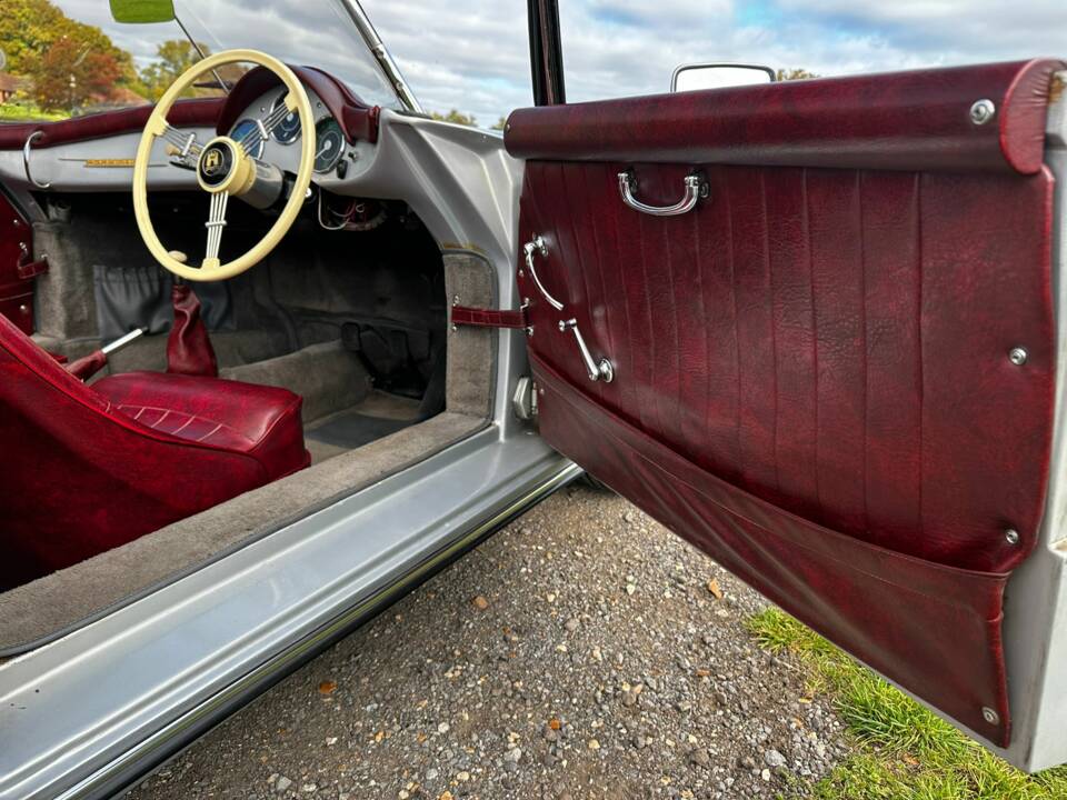 Image 18/38 de Chesil Speedster 2 (1970)