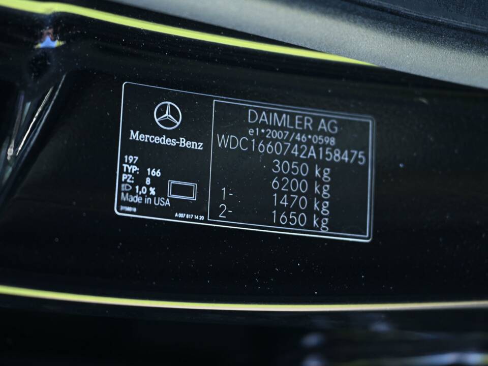 Image 32/49 of Mercedes-Benz ML 63 AMG (2013)